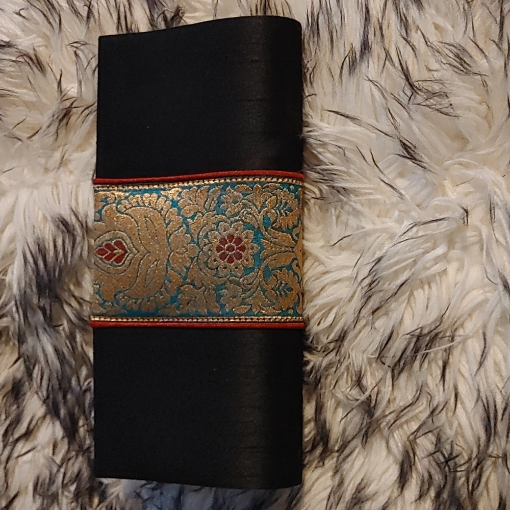 Ethnicity Clutch